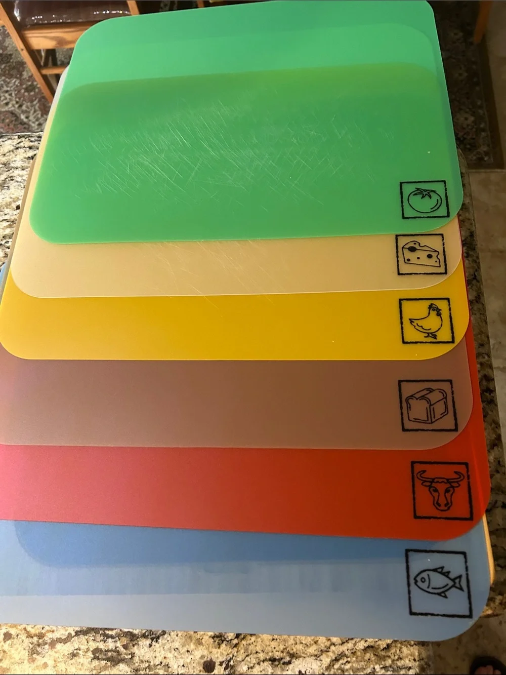 Seville Classics Easy-to-Clean Bamboo Cutting Board and 7 Color Coded Mats